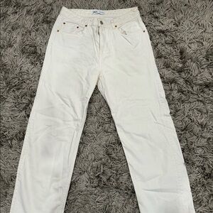 Zara White Straight leg jeans with raw hem